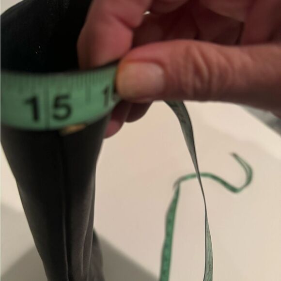 Yves Saint Laurent Tribute Platform Black Leather Boots. Below Knee - Picture 13 of 13